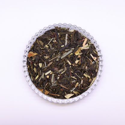 Glasschale mit losem ‚Zitrus Sencha‘ Bio Grüntee